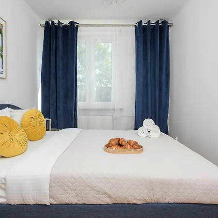Lumina I 3-room With Balcony I Near Park Moczydlo I Metro Apartamento Varsóvia