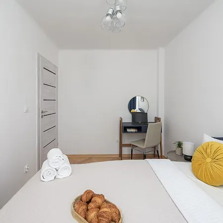 Apartamento Lumina I 3-room With Balcony I Near Park Moczydlo I Metro