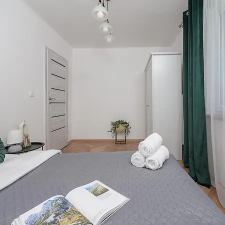 Apartamento Lumina I 3-room With Balcony I Near Park Moczydlo I Metro *