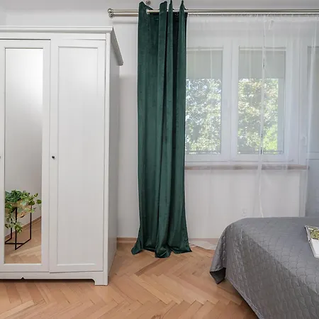 Lumina I 3-room With Balcony I Near Park Moczydlo I Metro * Varsóvia