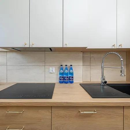 Lumina I 3-room With Balcony I Near Park Moczydlo I Metro Apartamento *