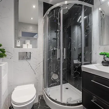 Apartamento Lumina I 3-room With Balcony I Near Park Moczydlo I Metro
